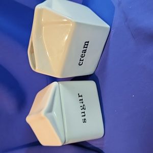 Il Mulino New York Sugar and Creamer Set "milk carton" design